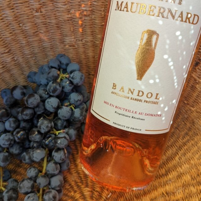 PXL_20220827_172616425 AdobeStock_218171400